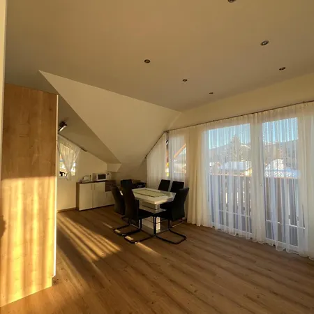 Altenmarkt Doenmez * التنماركت ام بوناغ